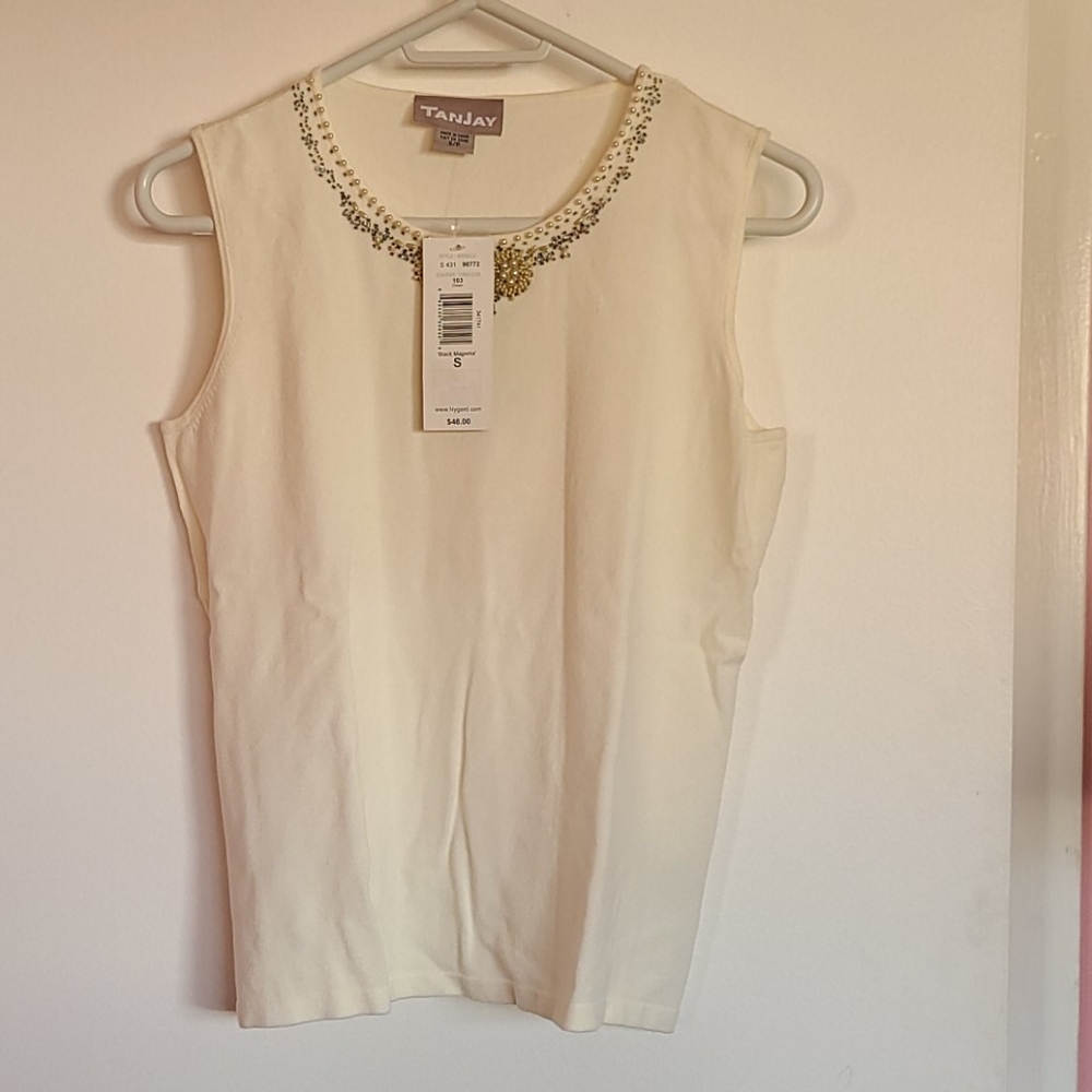 Light tank top. Still had the tags